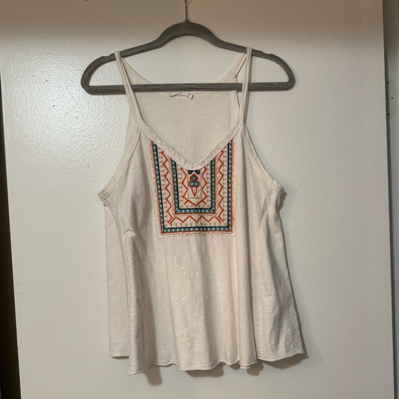 Embroidered White Tank Top - Picture 1 of 3